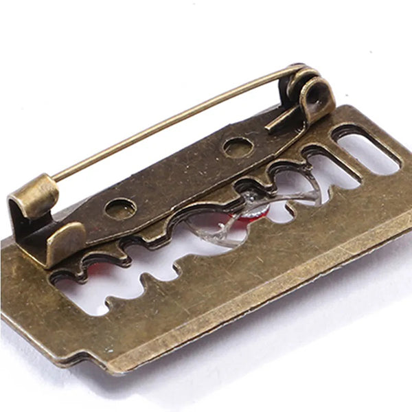 Vintage Razor Brooch