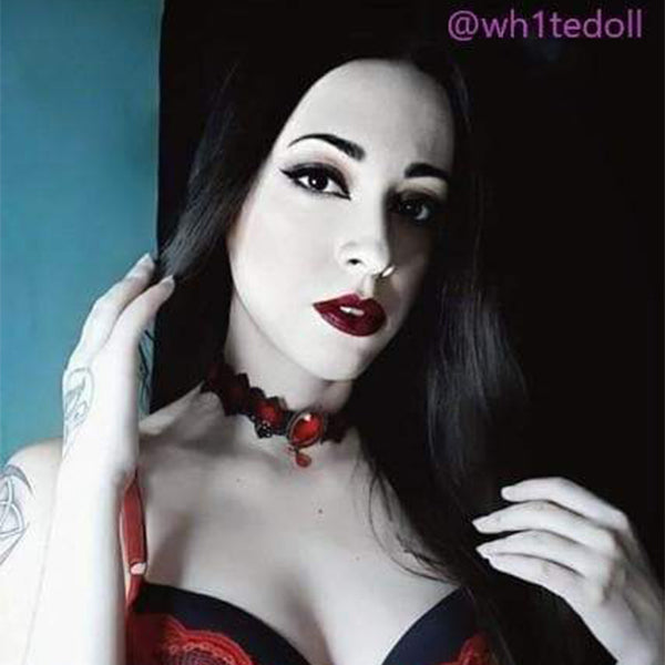 Sweet Queen Gothic Choker