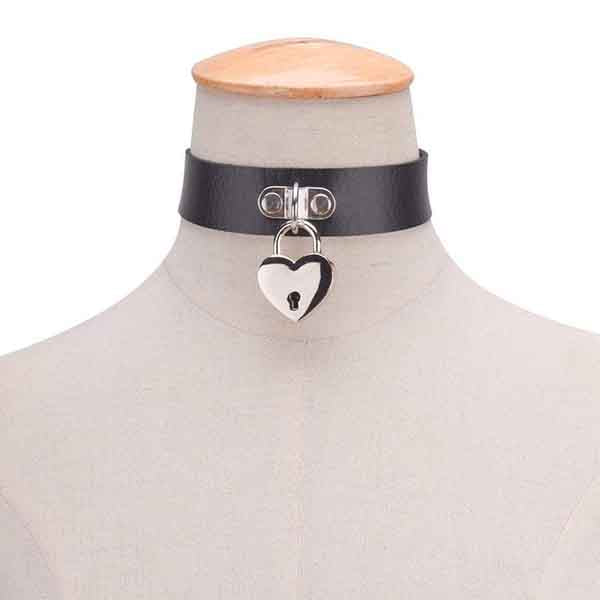 Heart Lock Choker